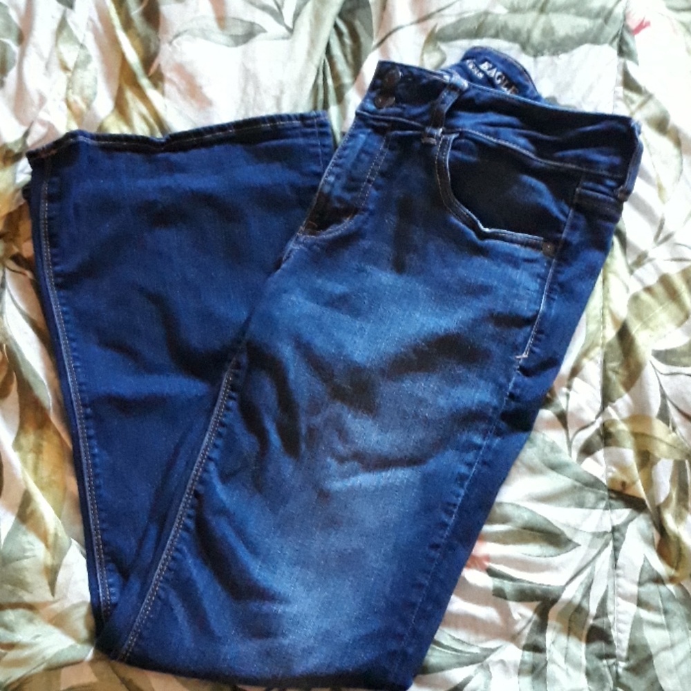 American Eagle artist jean